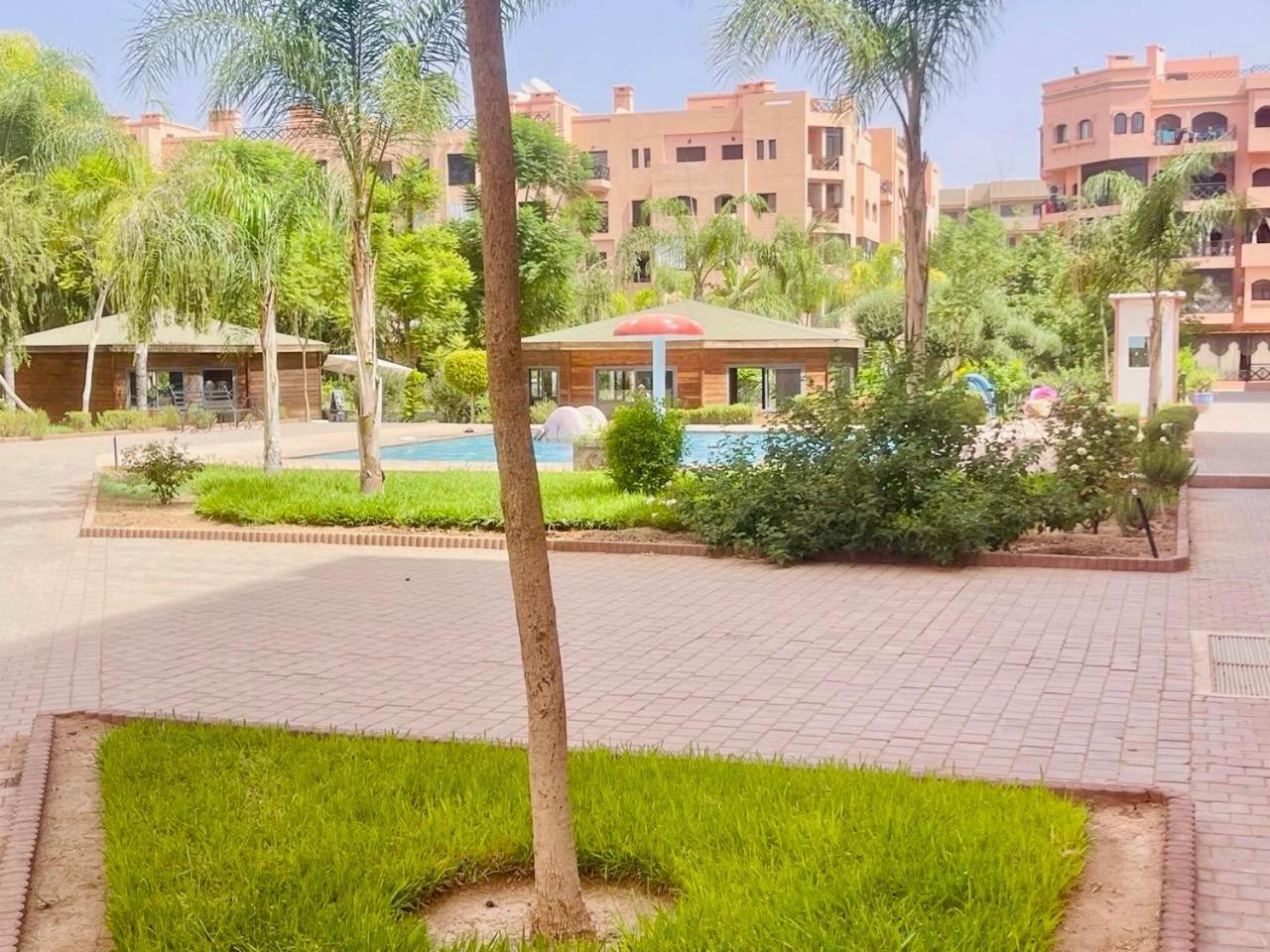 Oasis De Detente Avec Terrasse Et Vue Sur Piscine Marrakesh Exterior foto
